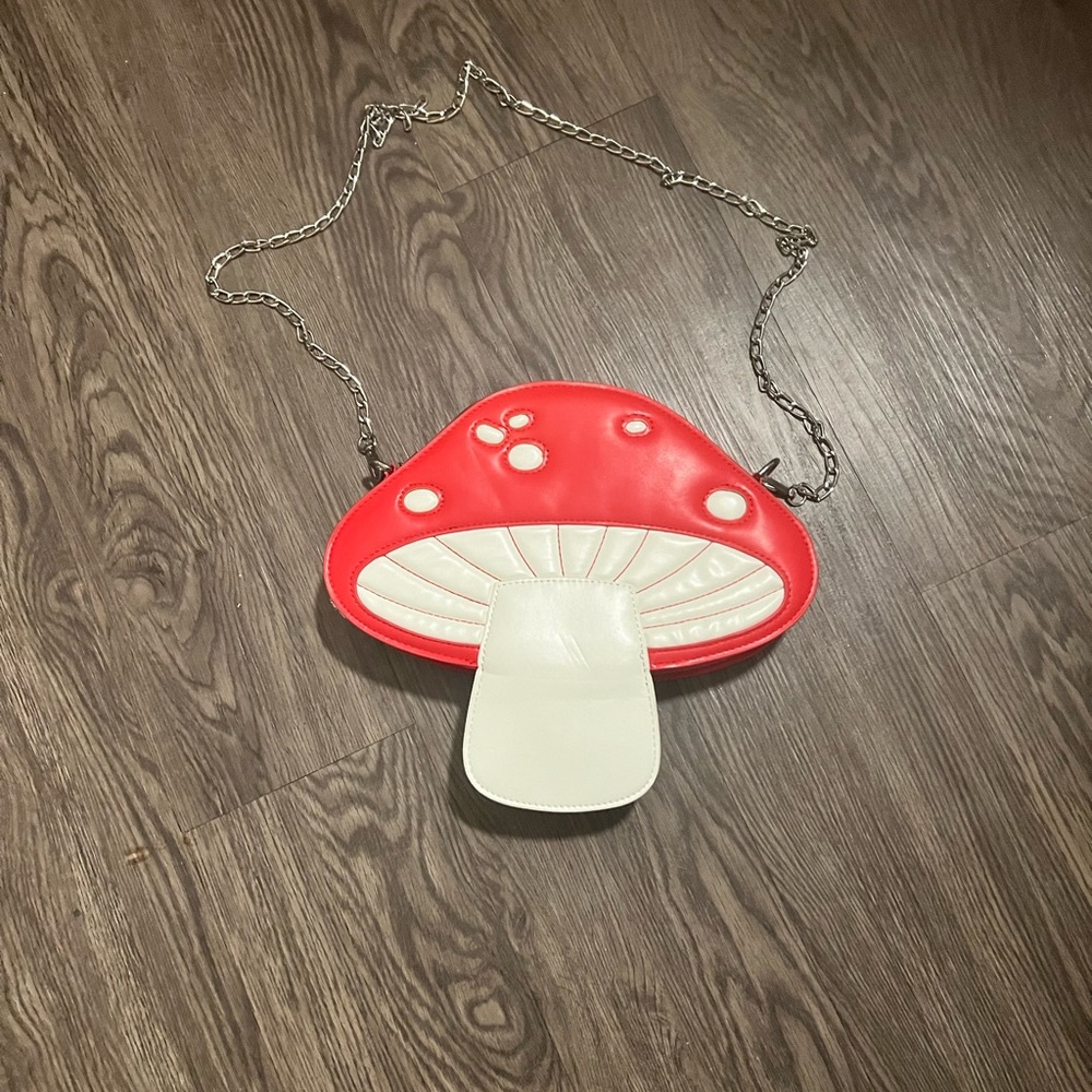 Mushroom purse - Picture 4 of 7